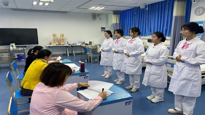 小标题：加盟前需了解的母婴行业现状